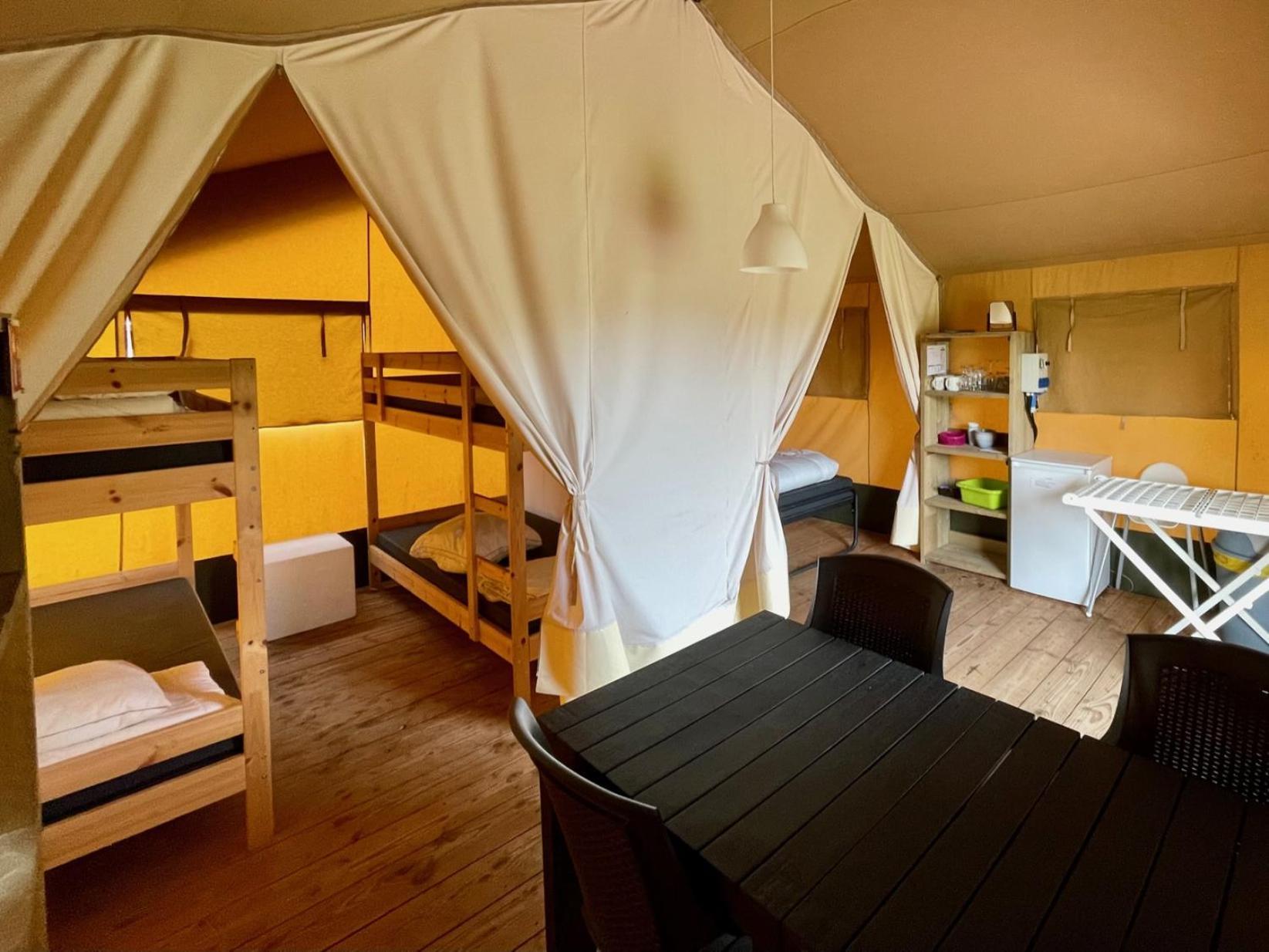 Safaritent At Camping Gt Keiheuvel Balen الغرفة الصورة